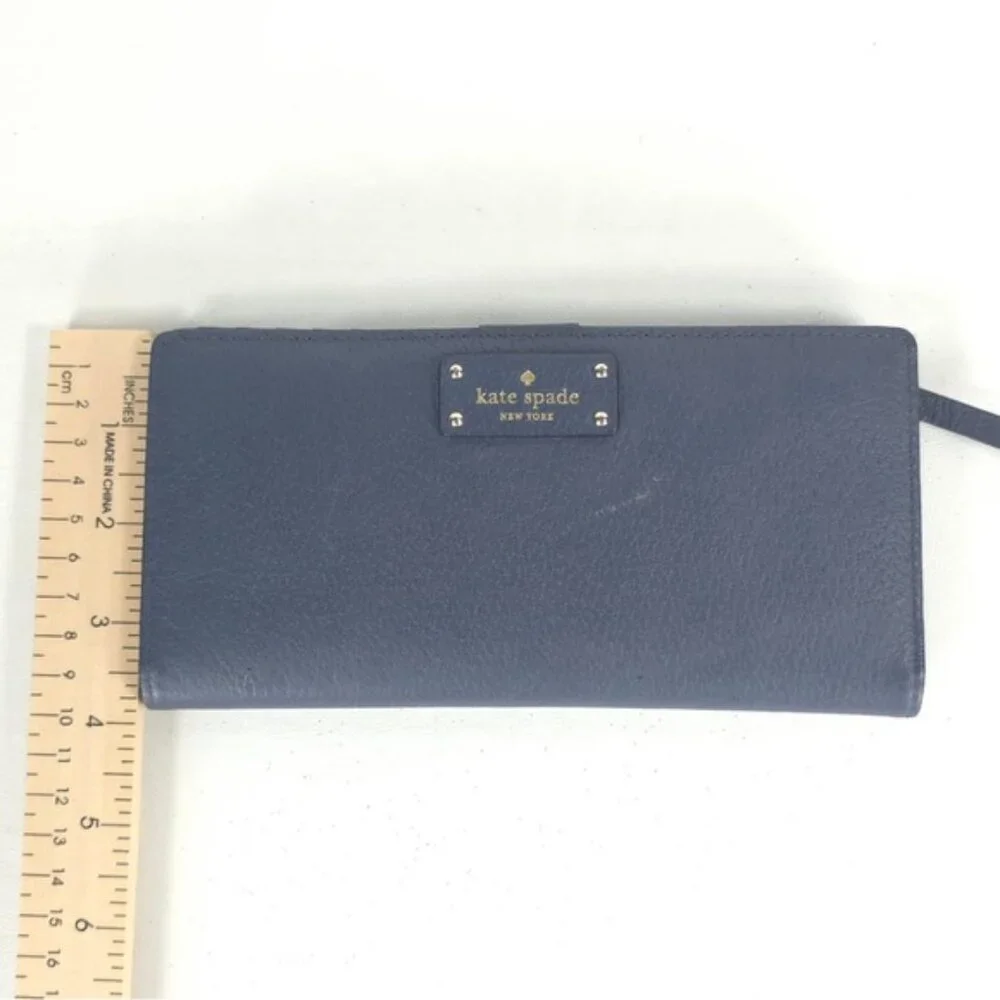 Kate Spade New York Folder Wallet Snap Closure Back Travel Wellesley Emperor 8x4